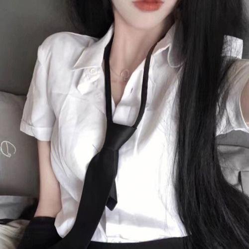 四月的女儿